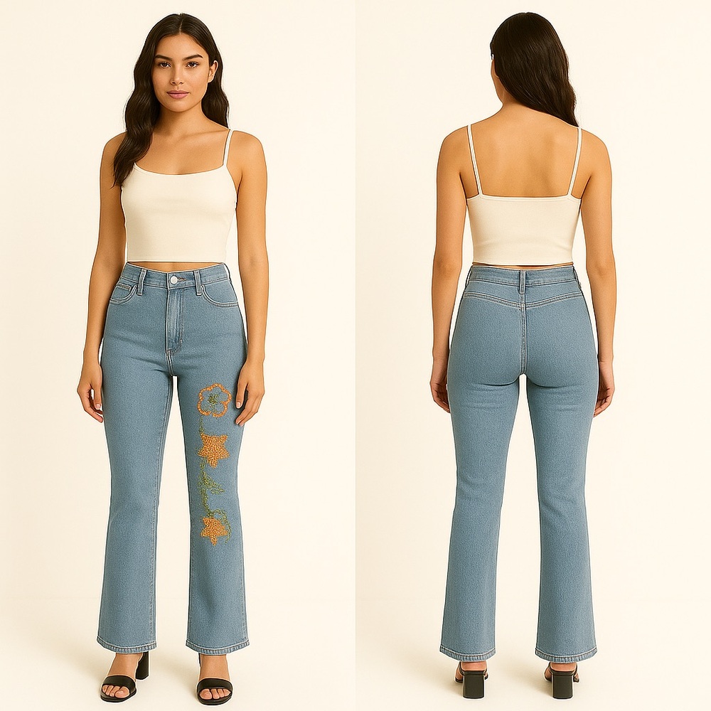 Metrostyle Vintage Light Blue Denim Jeans with Floral Sequin Accents‎ Sz. 10